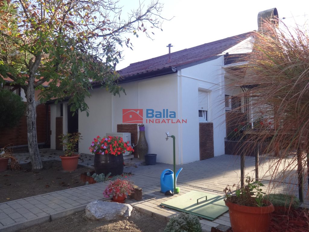 Eladó 82 m²-esüdülő Tiszakécske, Fürdő utca: 32'000'000 Ft