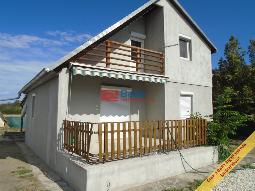 Eladó 116 m²-esüdülő Tiszakécske (Kerekdomb) , Szegfű utca: 33'900'000 Ft