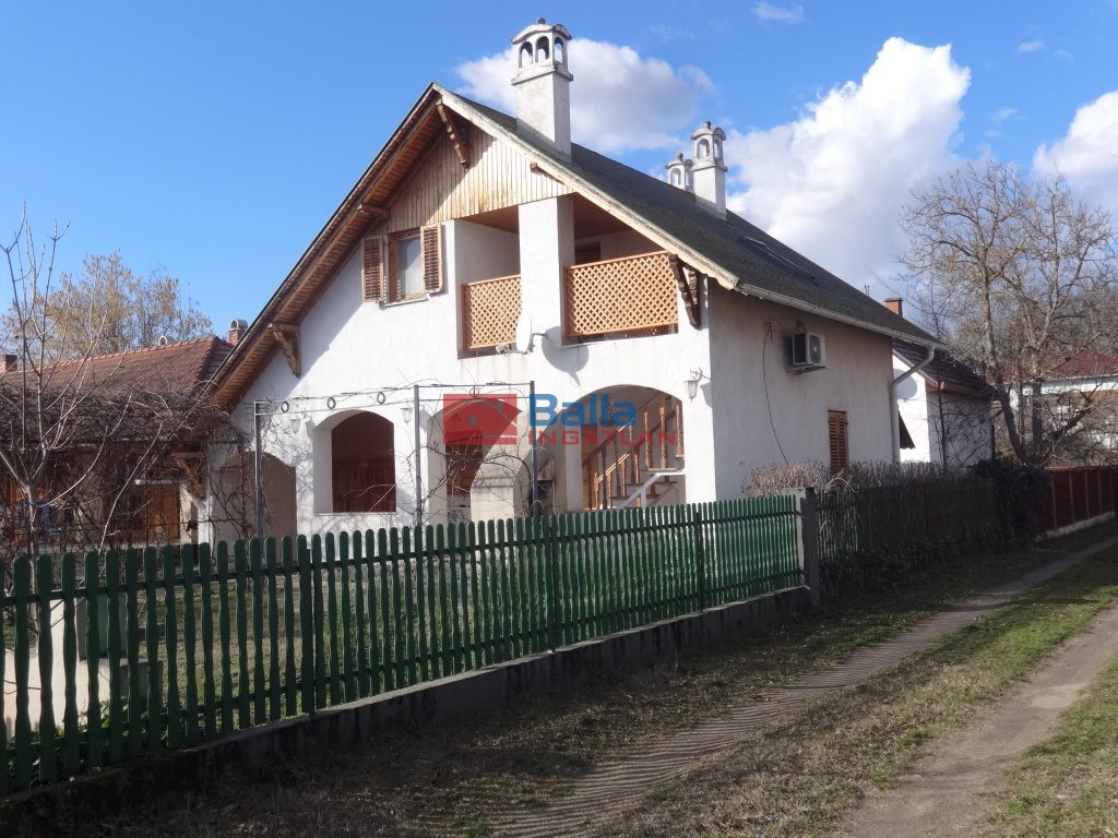 Eladó 74 m²-esüdülő Tiszakécske, Ponty utca: 48'000'000 Ft