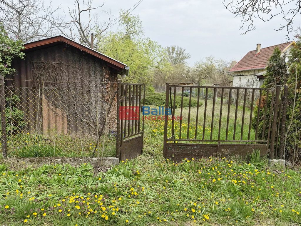 Eladó 2400 m²-estelek Tóalmás, Diófa dűlő: 6'000'000 Ft