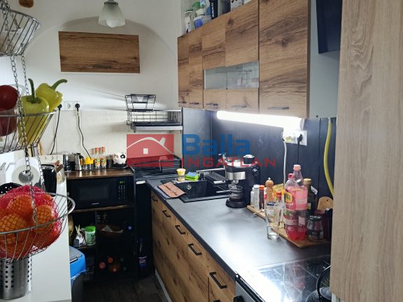 Eladó 67 m²-escsaládi ház Tököl, Ráckevei  út közeli utca: 60'500'000 Ft