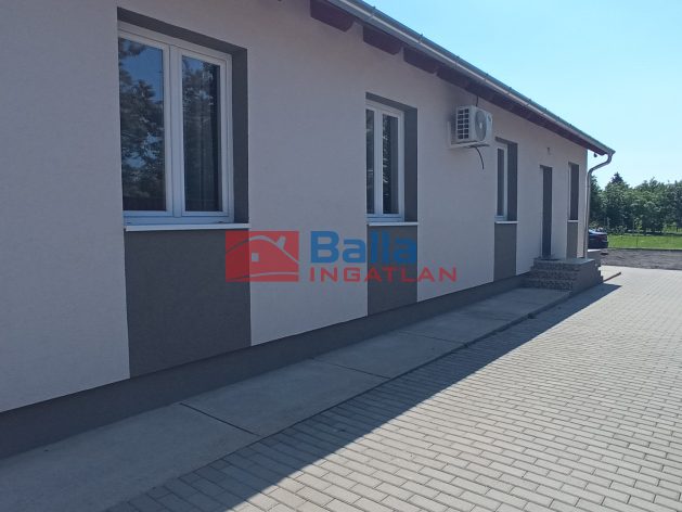 Eladó 165 m²-escsaládi ház Üllő, központhoz közel: 139'900'000 Ft