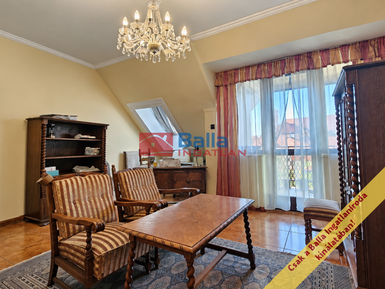 Eladó 72 m²-estársasházi lakás Vác, Széchenyi István utca: 75'900'000 Ft