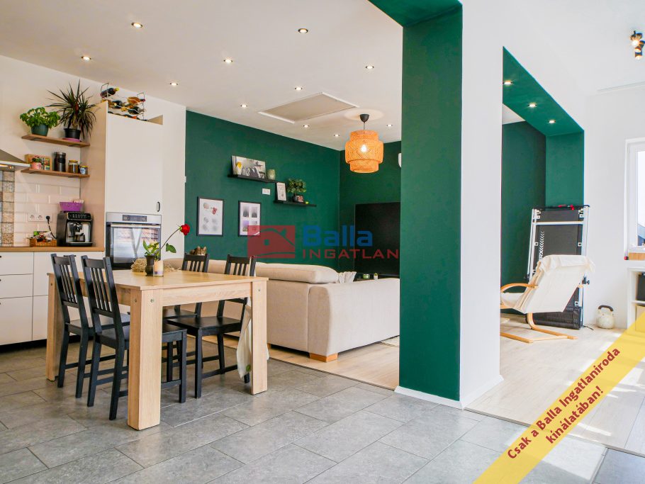 Eladó 154 m²-escsaládi ház Vácegres, Szabadság utca: 88'000'000 Ft