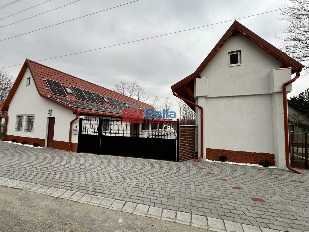 Eladó 300 m²-escsaládi ház Vasad, Panzió: 179'900'000 Ft