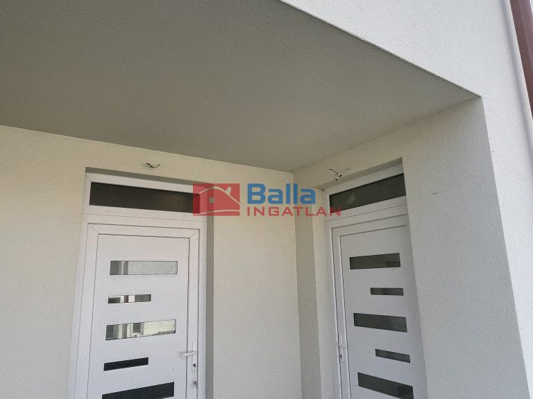 Eladó 82 m²-esikerház Velence, Madár utca: 105'000'000 Ft