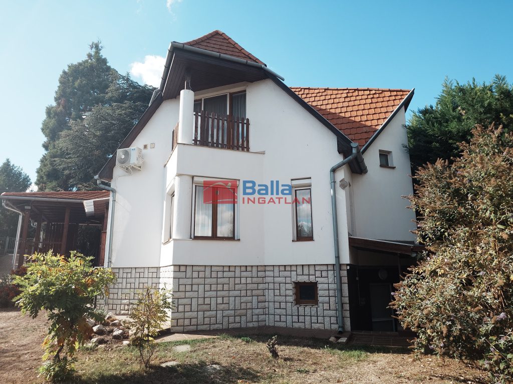 Eladó 150 m²-escsaládi ház Velence (Velence) , Bogrács utca: 139'000'000 Ft
