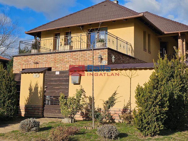 Eladó 140 m²-escsaládi ház Veresegyház, Öreghegy: 149'900'000 Ft