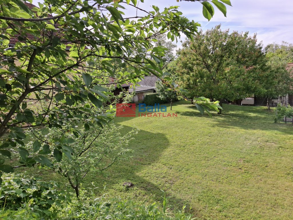 Eladó 781 m²-estelek Zamárdi, Ófalu: 47'000'000 Ft