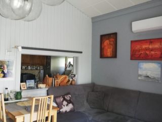 Eladó 110 m²-escsaládi ház Ábrahámhegy, Zsákutca: 79'900'000 Ft