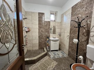 Eladó 225 m²-escsaládi ház Alsónémedi, Szép, karbantartott ház: 195'000'000 Ft