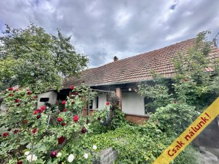 Eladó 65 m²-escsaládi ház Alsónémedi, Templom utca: 49'000'000 Ft