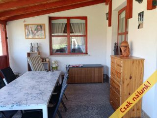 Eladó 160 m²-escsaládi ház Áporka, Petőfi utca: 160'000'000 Ft