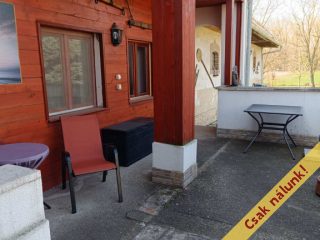 Eladó 160 m²-escsaládi ház Áporka, Petőfi utca: 160'000'000 Ft