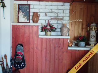 Eladó 160 m²-escsaládi ház Áporka, Petőfi utca: 160'000'000 Ft