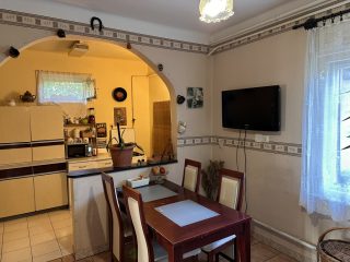Eladó 82 m²-escsaládi ház Aszód, Belvároshoz közel: 47'900'000 Ft
