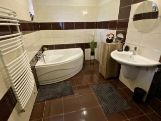 Eladó 110 m²-escsaládi ház Aszód, Berkes utca: 99'900'000 Ft