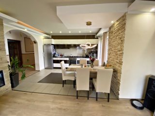 Eladó 110 m²-escsaládi ház Aszód, Berkes utca: 99'900'000 Ft