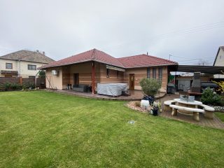 Eladó 110 m²-escsaládi ház Aszód, Berkes utca: 99'900'000 Ft