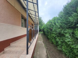 Eladó 120 m²-escsaládi ház Aszód, Központ: 58'800'000 Ft