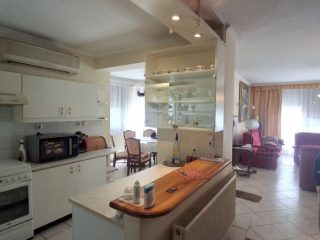 Eladó 215 m²-escsaládi ház Balatonalmádi, Vörösberény: 245'000'000 Ft