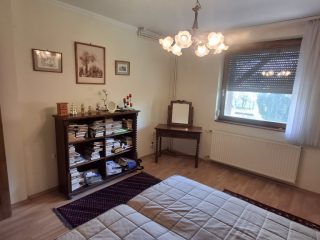 Eladó 215 m²-escsaládi ház Balatonalmádi, Vörösberény: 245'000'000 Ft