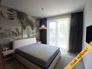 Eladó 59 m²-estársasházi lakás Balatonboglár, Vízpart: 112'500'000 Ft