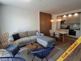 Eladó 59 m²-estársasházi lakás Balatonboglár, Vízpart: 112'500'000 Ft
