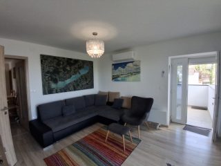 Eladó 49 m²-estársasházi lakás Balatonfenyves, Vízpart: 113'900'000 Ft