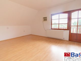 Eladó 330 m²-esegyéb vendéglátó egység Balatonföldvár, Csendes utca: 259'900'000 Ft