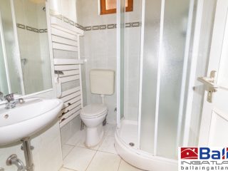 Eladó 330 m²-esegyéb vendéglátó egység Balatonföldvár, Csendes utca: 259'900'000 Ft