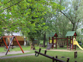 Eladó 83 m²-escsaládi ház Balatonfűzfő, TOBRUK: 55'000'000 Ft