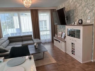Eladó 60 m²-estársasházi lakás Balatonlelle, Vízpart közeli utca: 121'900'000 Ft
