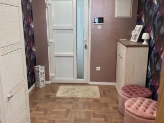 Eladó 60 m²-estársasházi lakás Balatonlelle, Vízpart közeli utca: 121'900'000 Ft