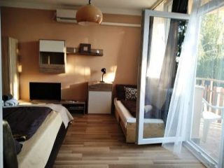 Eladó 400 m²-esüdülő Balatonmáriafürdő, Partközeli utca: 365'000'000 Ft