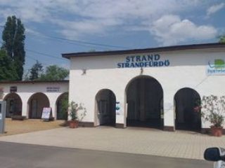 Eladó 400 m²-esüdülő Balatonmáriafürdő, Partközeli utca: 365'000'000 Ft