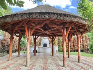 Eladó 75 m²-escsaládi ház Balatonőszöd, -: 65'000'000 Ft