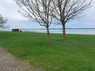 Eladó 95 m²-estársasházi lakás Balatonőszöd, VÍZPART: 147'900'000 Ft