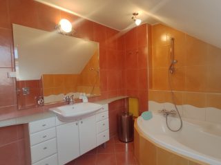 Eladó 95 m²-estársasházi lakás Balatonőszöd, VÍZPART: 147'900'000 Ft