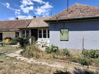 Eladó 70 m²-escsaládi ház Balatonszabadi, Csendes utca: 38'900'000 Ft