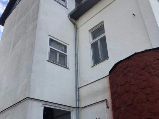 Eladó 300 m²-escsaládi ház Balatonvilágos, Balaton part közeli: 290'000'000 Ft