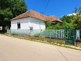 Eladó 110 m²-escsaládi ház Bálványos, Csendes utca: 36'900'000 Ft