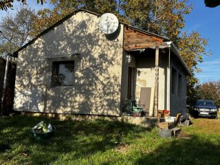 Eladó 40 m²-escsaládi ház Bálványos, Nagy telkes: 29'900'000 Ft