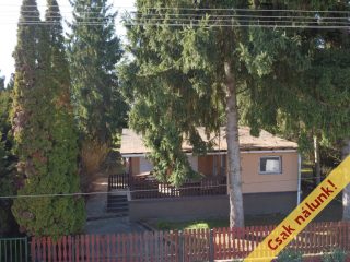 Eladó 40 m²-esüdülő Bánk, Juhász Gyula utca: 35'900'000 Ft