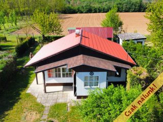 Eladó 45 m²-esüdülő Bánk, Szondi utca: 35'000'000 Ft