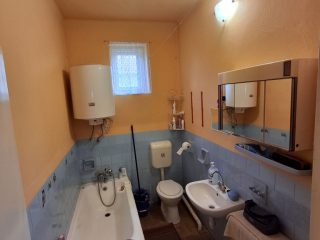 Eladó 85 m²-escsaládi ház Bánréve, Baross G. utca: 19'900'000 Ft