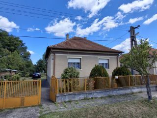 Eladó 85 m²-escsaládi ház Bánréve, Baross G. utca: 19'900'000 Ft