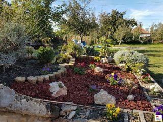 Eladó 155 m²-escsaládi ház Baracska, Virág utca: 98'900'000 Ft