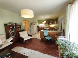 Eladó 130 m²-estársasházi lakás Beloiannisz, Szeptember utca: 62'900'000 Ft