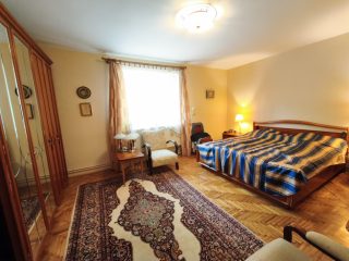 Eladó 130 m²-estársasházi lakás Beloiannisz, Szeptember utca: 62'900'000 Ft